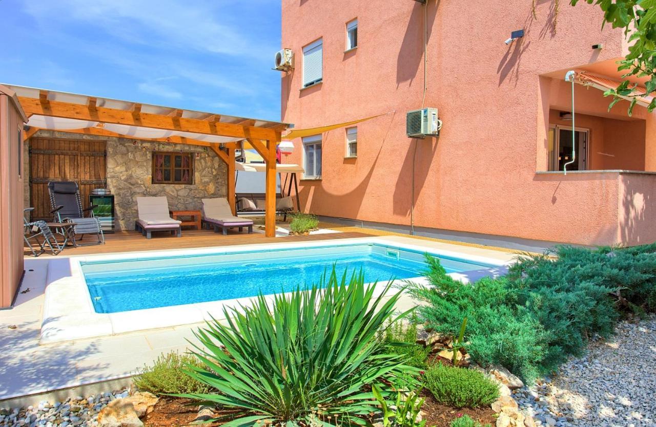 Apartman Bor Krk Krk Town Esterno foto
