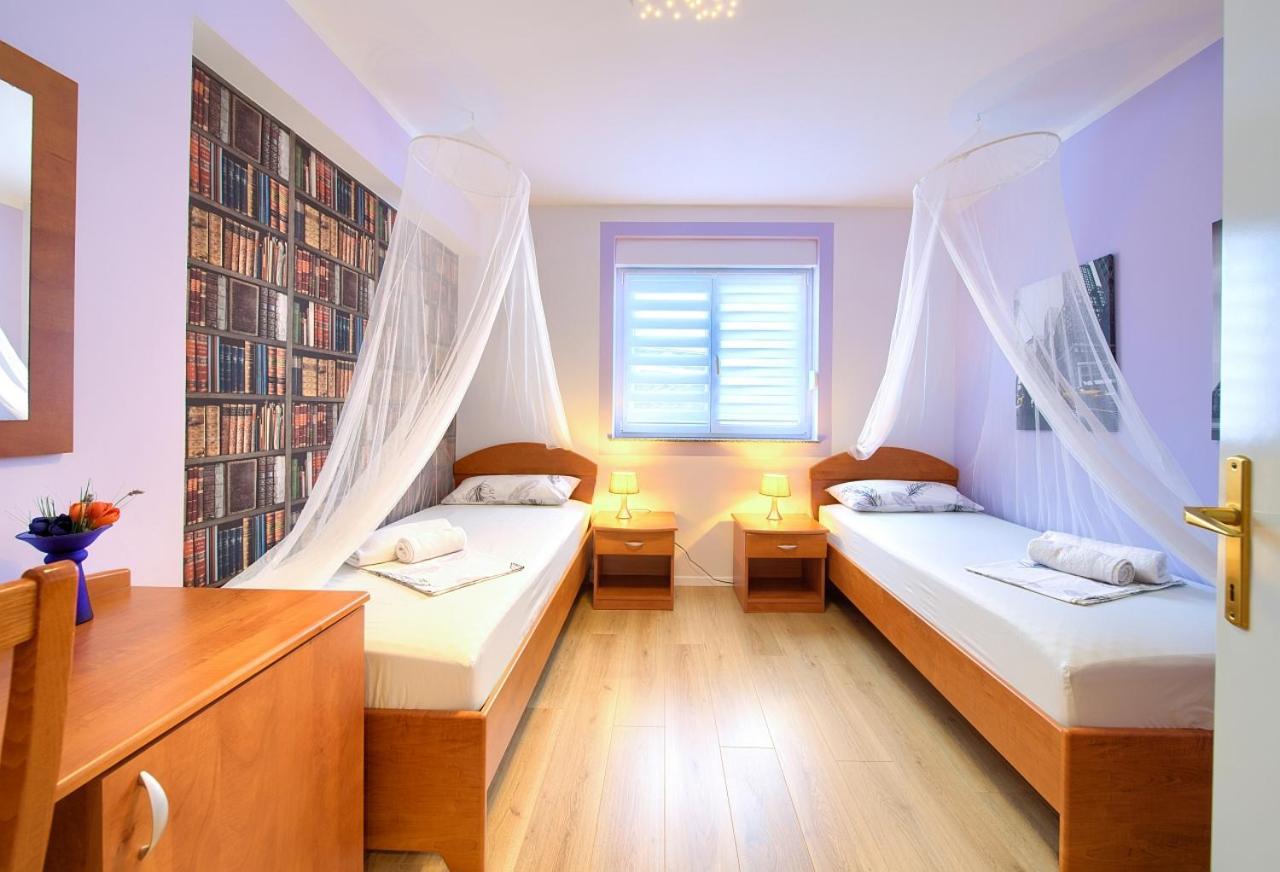 Apartman Bor Krk Krk Town Esterno foto