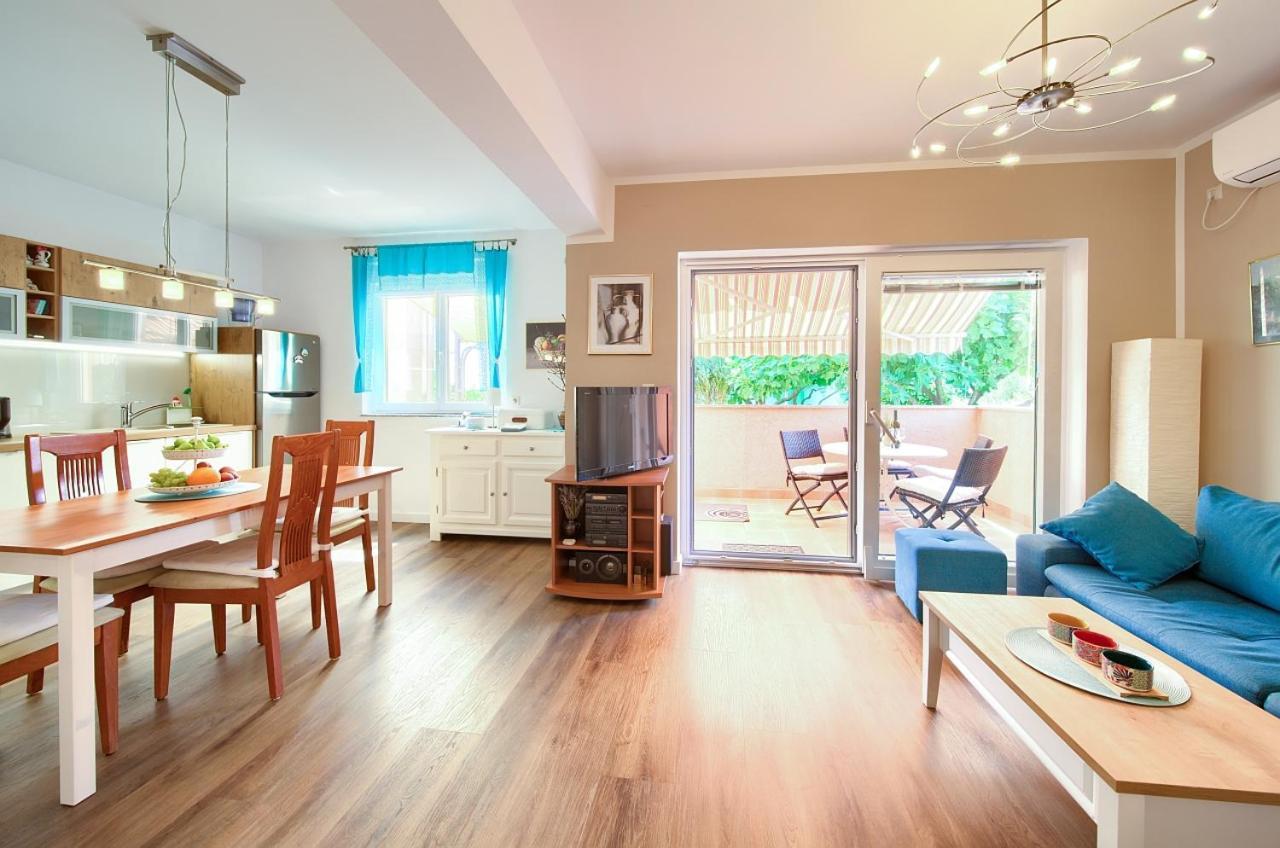 Apartman Bor Krk Krk Town Esterno foto