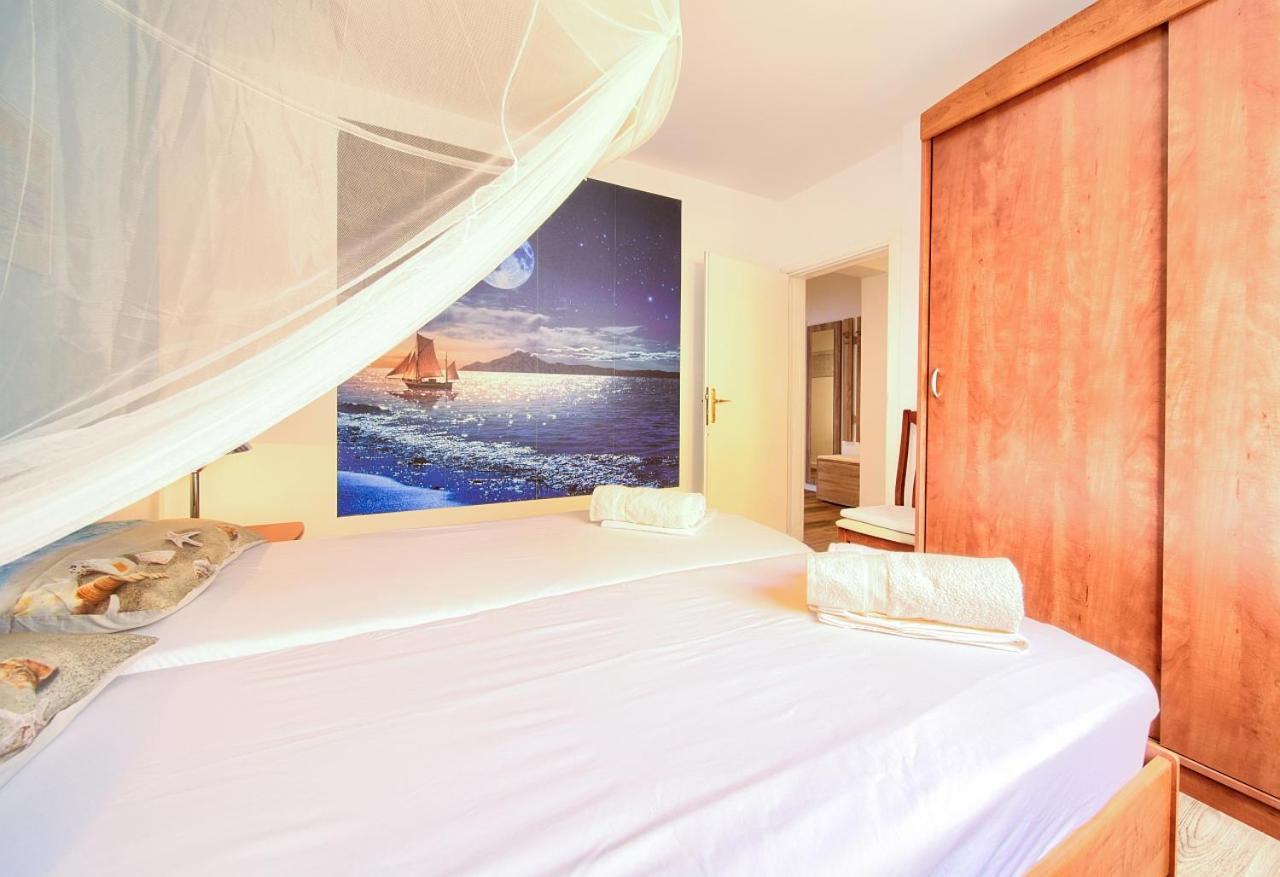 Apartman Bor Krk Krk Town Esterno foto