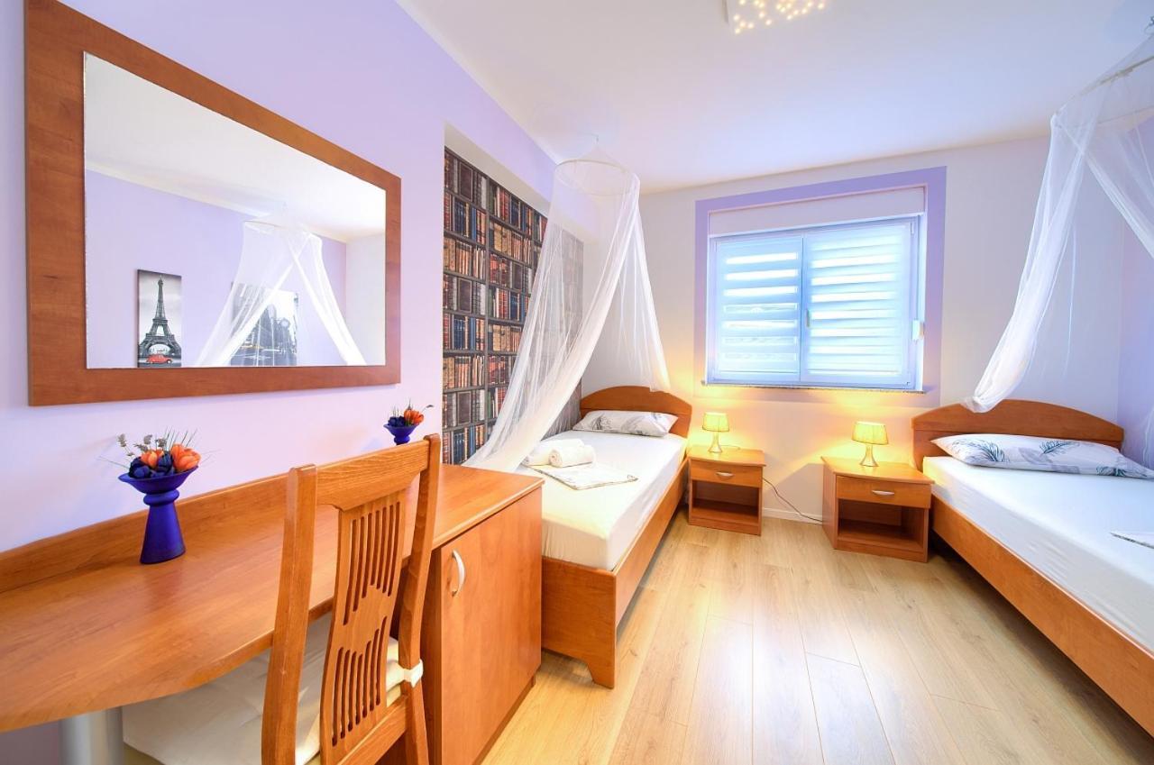Apartman Bor Krk Krk Town Esterno foto
