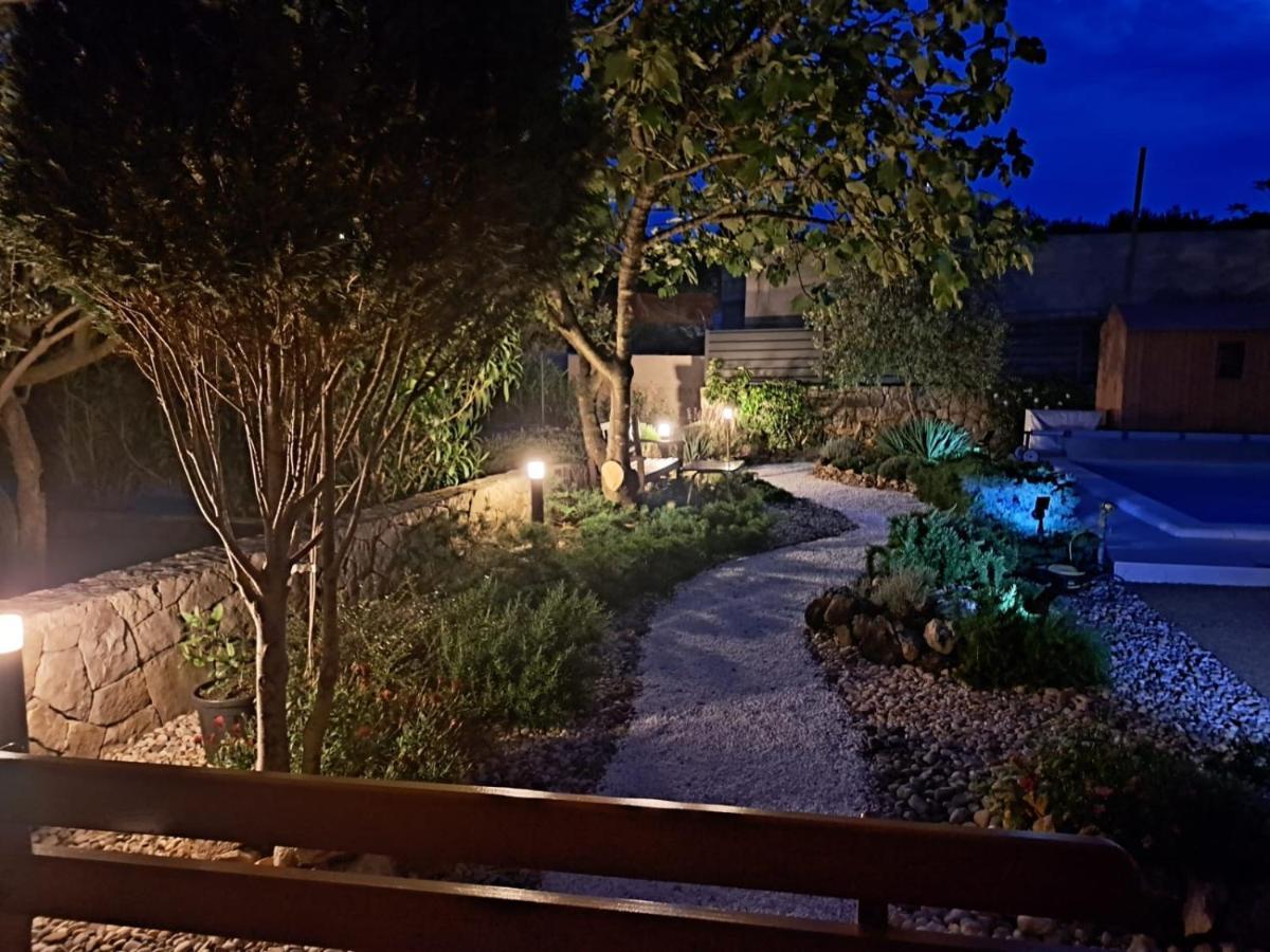 Apartman Bor Krk Krk Town Esterno foto