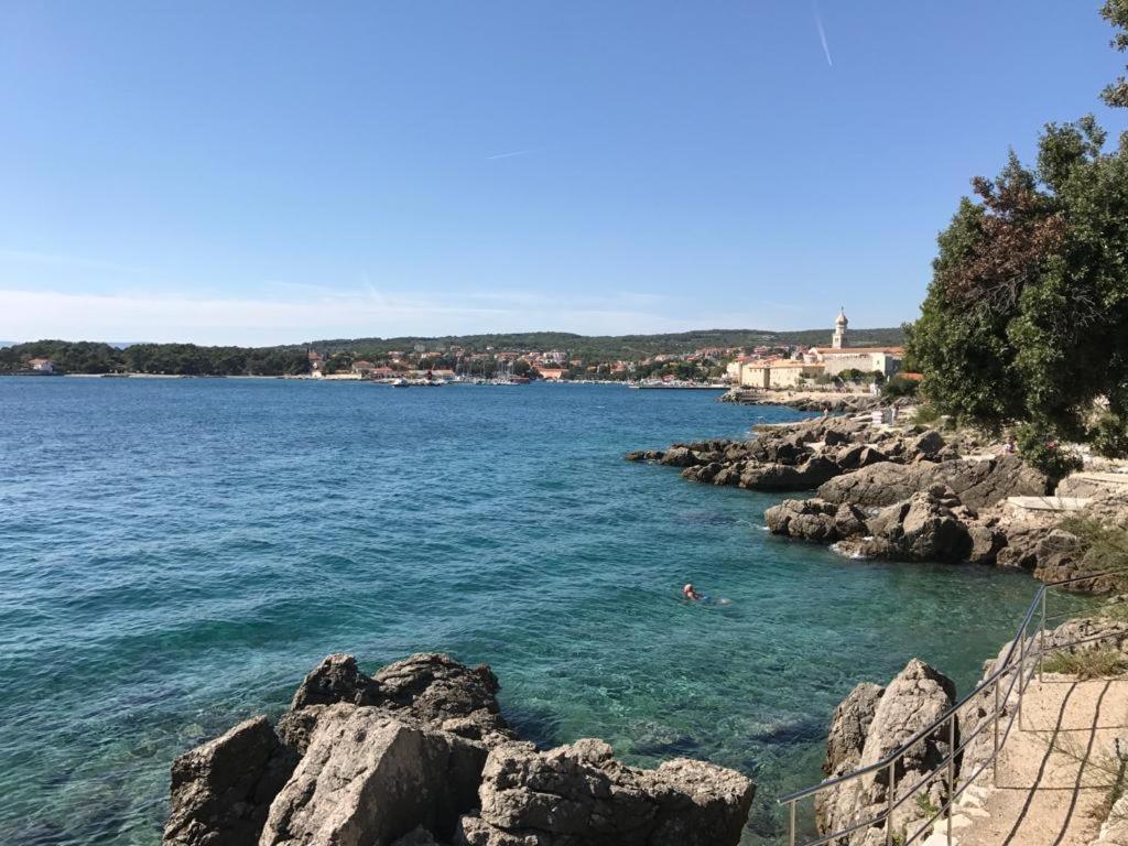 Apartman Bor Krk Krk Town Esterno foto